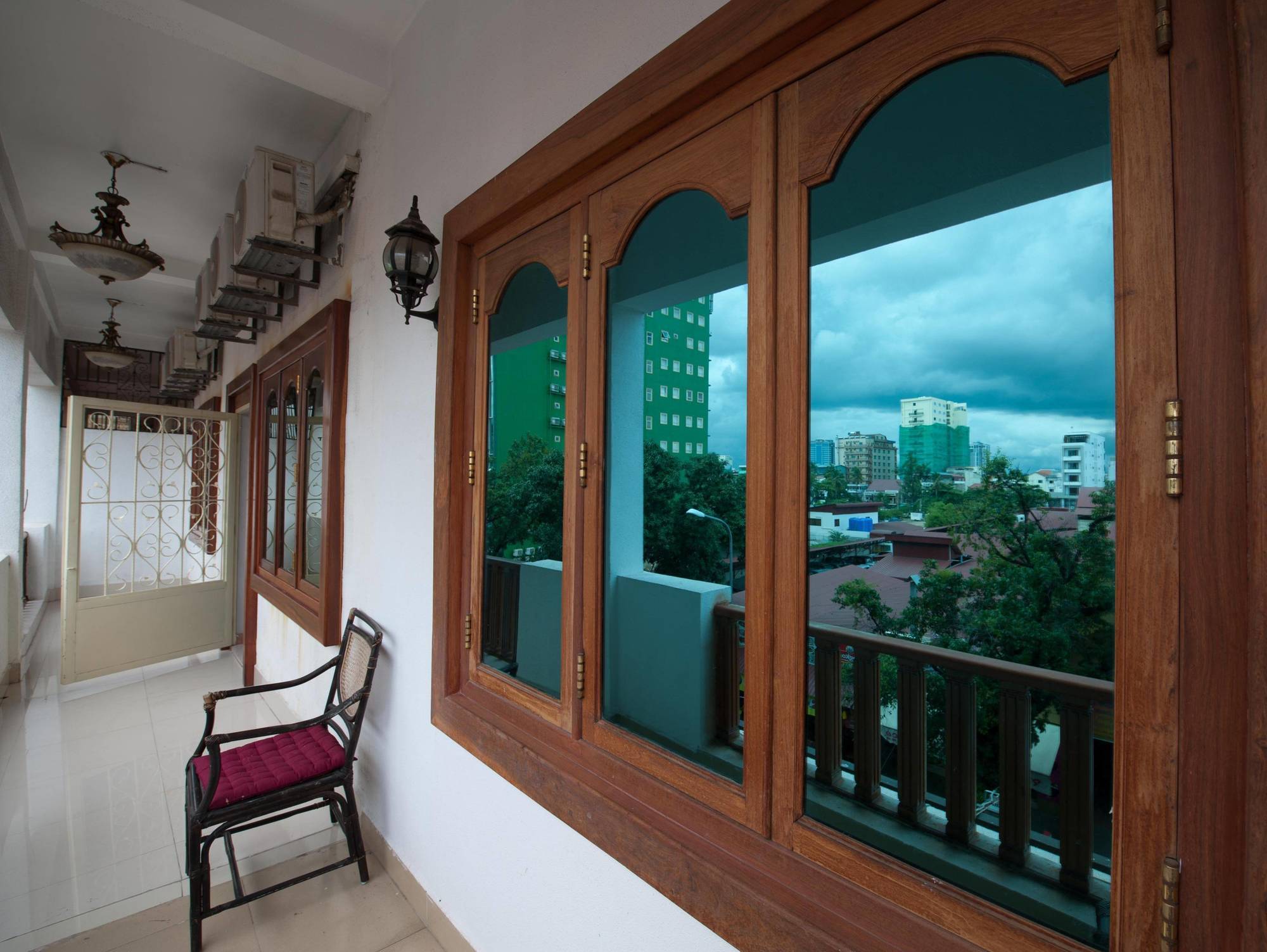 Wei Si Deng Hotel & Restaurant Phnom Penh Exterior foto